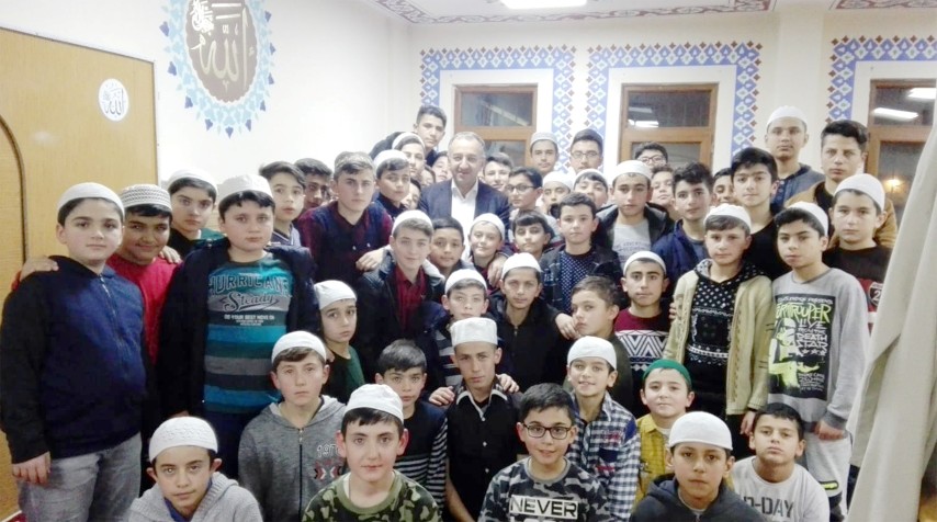 Yozgat İl Müftüsü Salih Sezik, köy ziyaretleri yaparak köylerde bulunan