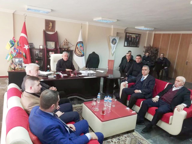 Milliyetçi Hareket Partisi Belediye Başkan adayı Mehmet Erdemir, sivil toplum