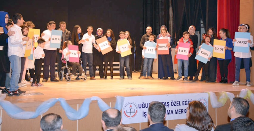 Uğur Bektaş Özel Eğitim İş Uygulama Merkezinde eğitim gören öğrenciler,