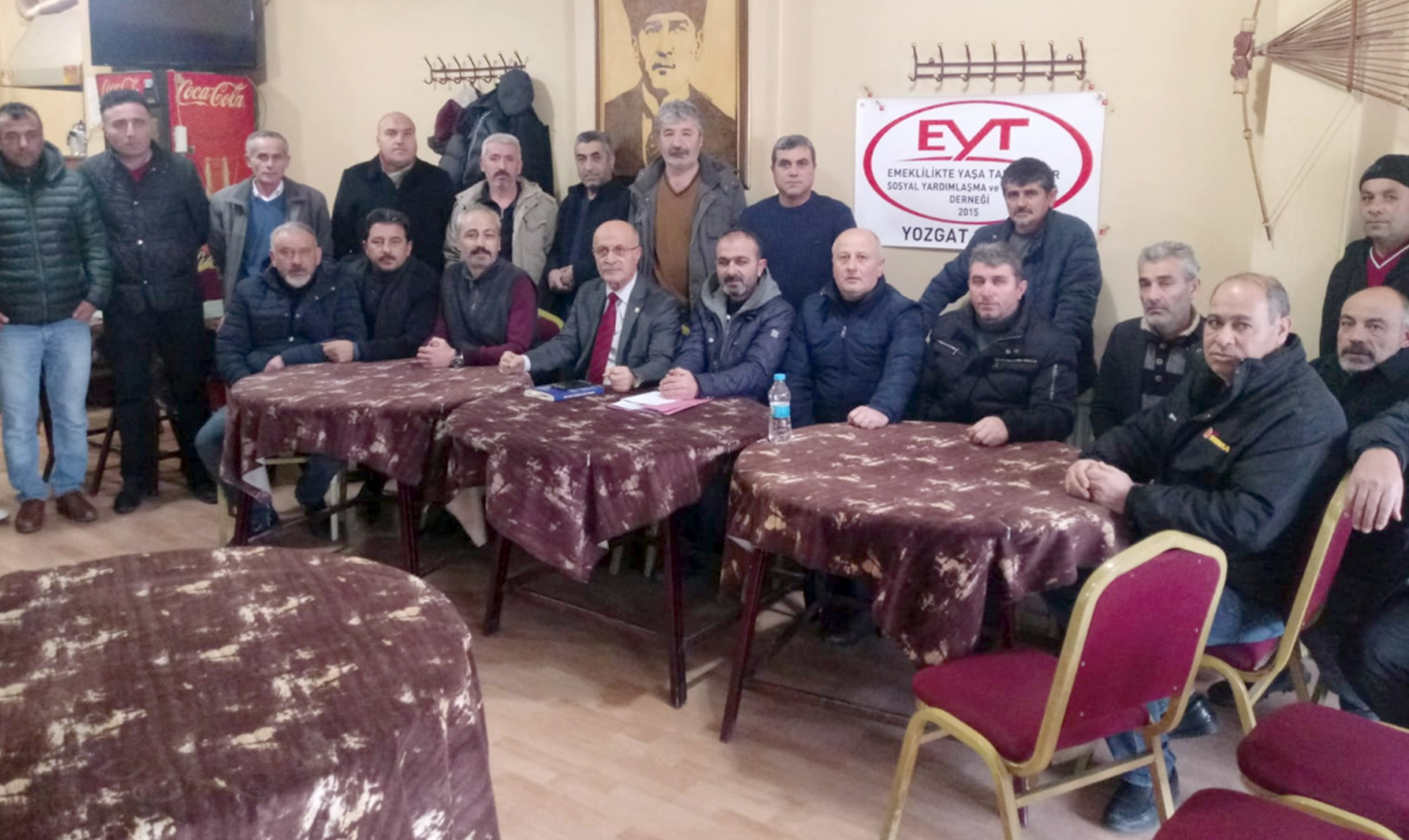 Emeklilikte Yaşa Takılanlar Sosyal Yardımlaşma ve Dayanışma Derneği (EYTD) üyeleri,