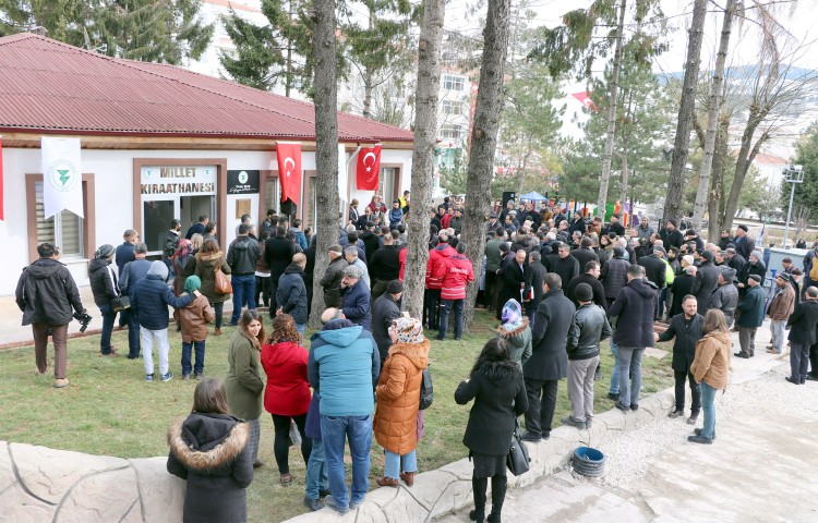 Yozgat Cumhuriyet Parkı içerisinde Yozgat Belediyesi tarafından yaptırılan Millet Kıraathanesi