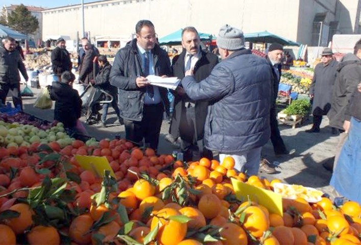 Yozgat Ticaret İl Müdürlüğü ekipleri, pazar yeri ve marketlerde denetim