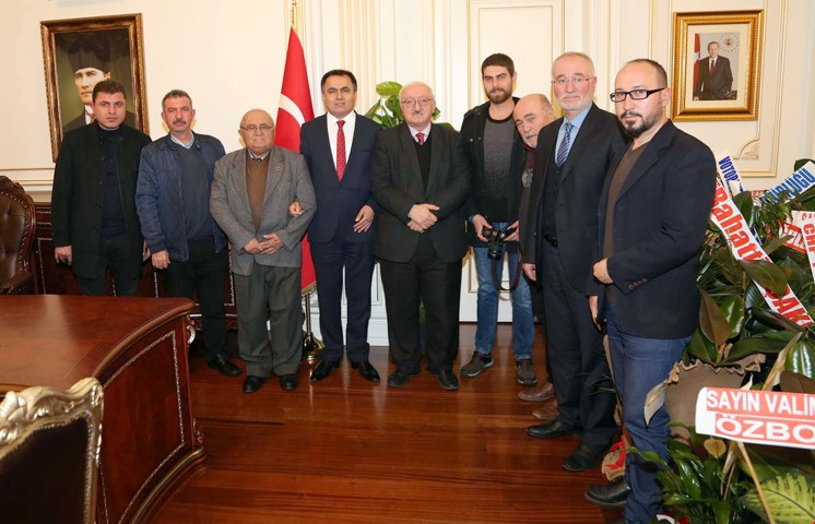 Yozgat Valisi Kadir Çakır, gazetecilerin, mesai saati gözetmeksizin, vatandaşları bilinçlendirmek