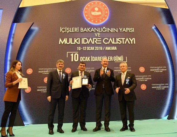 İçişleri Bakanlığınca ortaklaşa düzenlenen programda yılın kaymakamı seçilen Yozgat eski
