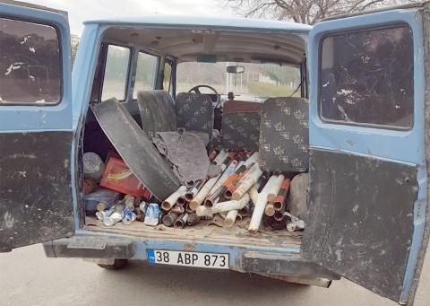 Yozgat’ın Boğazlıyan İlçesinde 4 farklı hırsızlık olayına karışan ve Karayolları