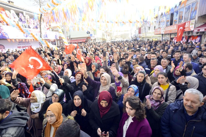 ​AK Parti Boğazlıyan Seçim İrtibat Bürosu'nun açılışı yoğun bir katılım