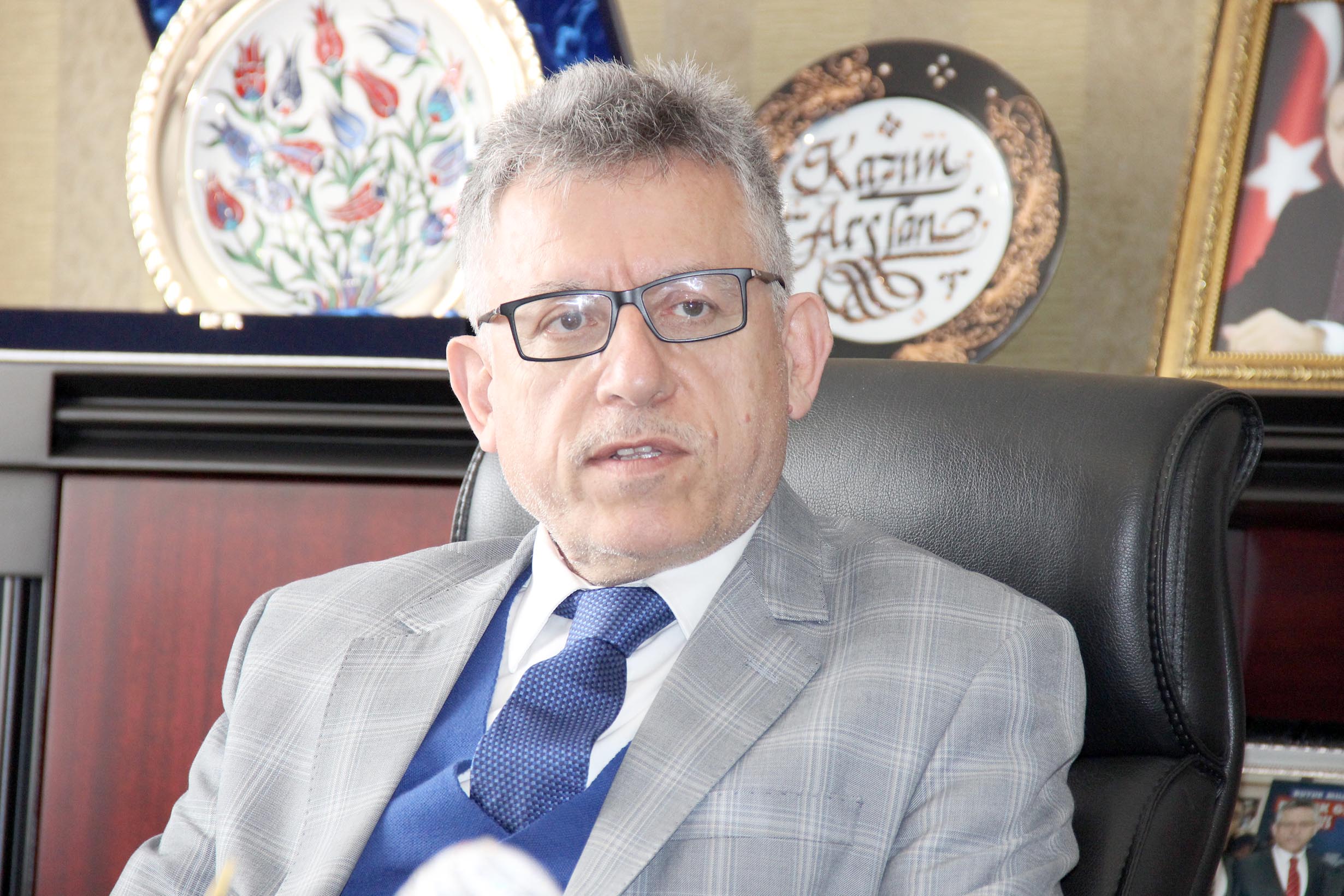 Yozgat kamuoyu günlerdir Belediye Başkanı Kazım Arslan’ın aday olup olmayacağı