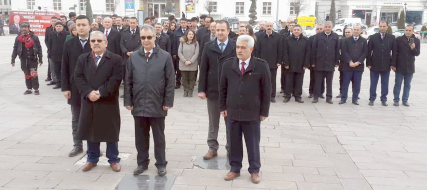 Yozgat'ta "30. Vergi Haftası" kutlamaları Atatürk Anıtı'na çelenk sunumuyla başladı.