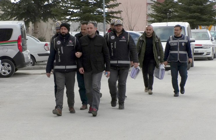 Ankara merkezli 76 ilde düzenlenen FETÖ/PDY operasyonu kapsamında Yozgat'ta gözaltına
