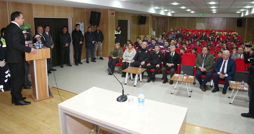 İçişleri Bakanlığı, trafikte yaya önceliği bilincinin oluşturulması ve yaya geçitlerinin