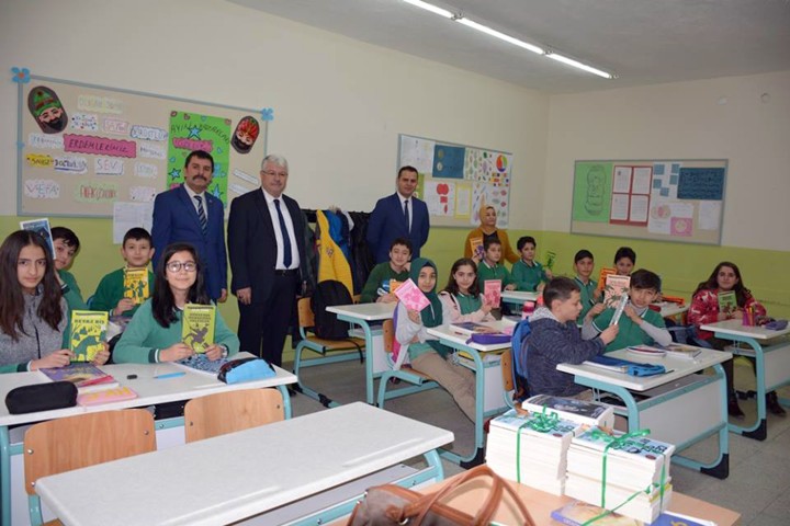 Yunus Emre İlk ve Orta Okulu’nun hazırlamış olduğu “15 Kitap