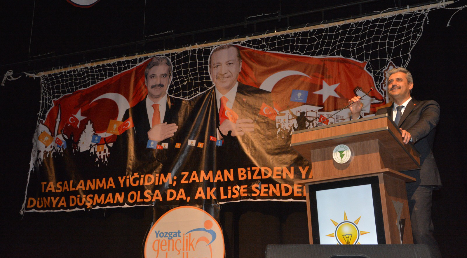 AK Parti Gençlik Kolları Başkanlığı tarafından düzenlenen “Gençlik Başkanı ile