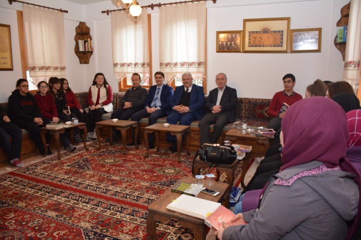 Yozgat Şehit Fuat Bahadır Buharalıoğlu Anadolu Lisesi daha önce uygulamaya