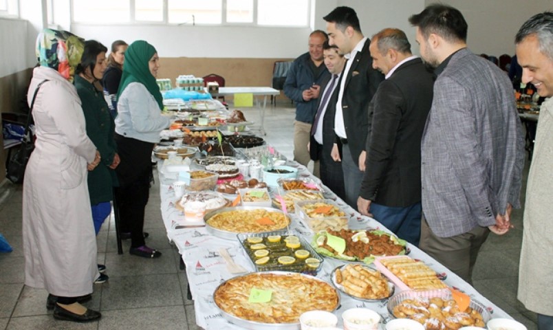Çayıralan Mehmet Akif Ersoy İlkokulu, Okul Aile Birliği üyeleri tarafından