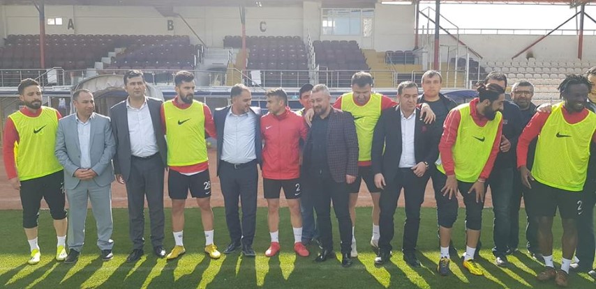 Memursen’e bağlı olarak hizmet veren Eğitimciler Birliği Sendikası Başkanı Kenan