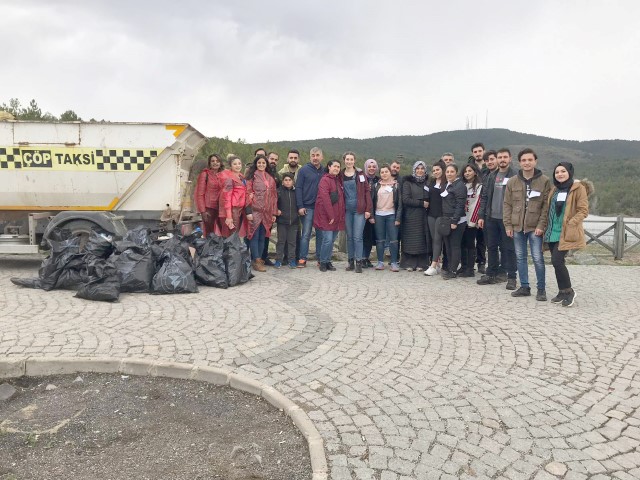 Sosyal sorumluluk projeleriyle tüm Türkiye'de faaliyetlerini sürdüren Anadolu Halk ve