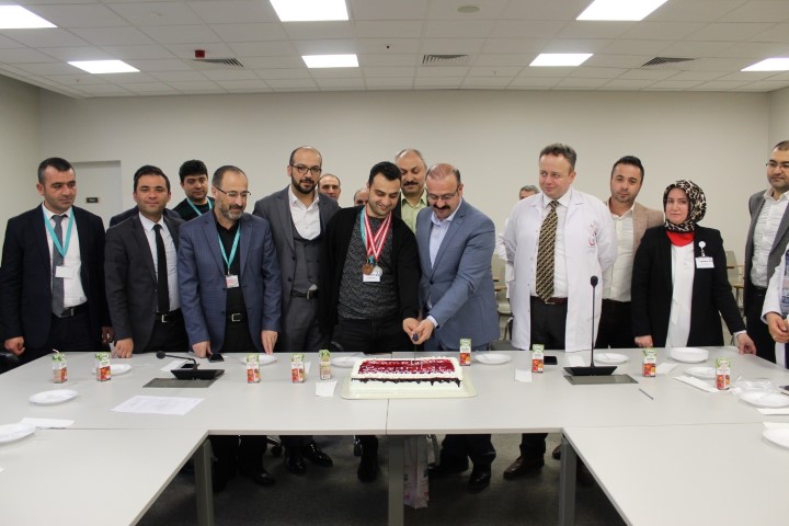 Yozgat Şehir Hastanesi’nin bedensel engelli personeli Rahmi Ersoy, Trabzon’dan çifte