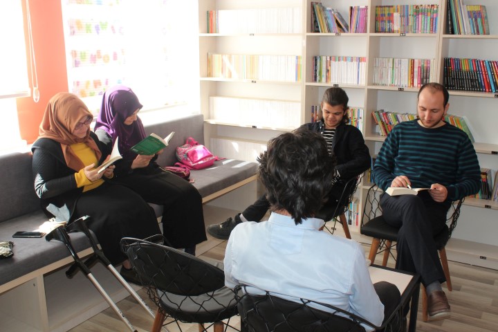 SORGED gönüllüleri tarafından "Kütüphaneler Haftası" sebebiyle Sorgun Agahefendi İlkokulu KOP