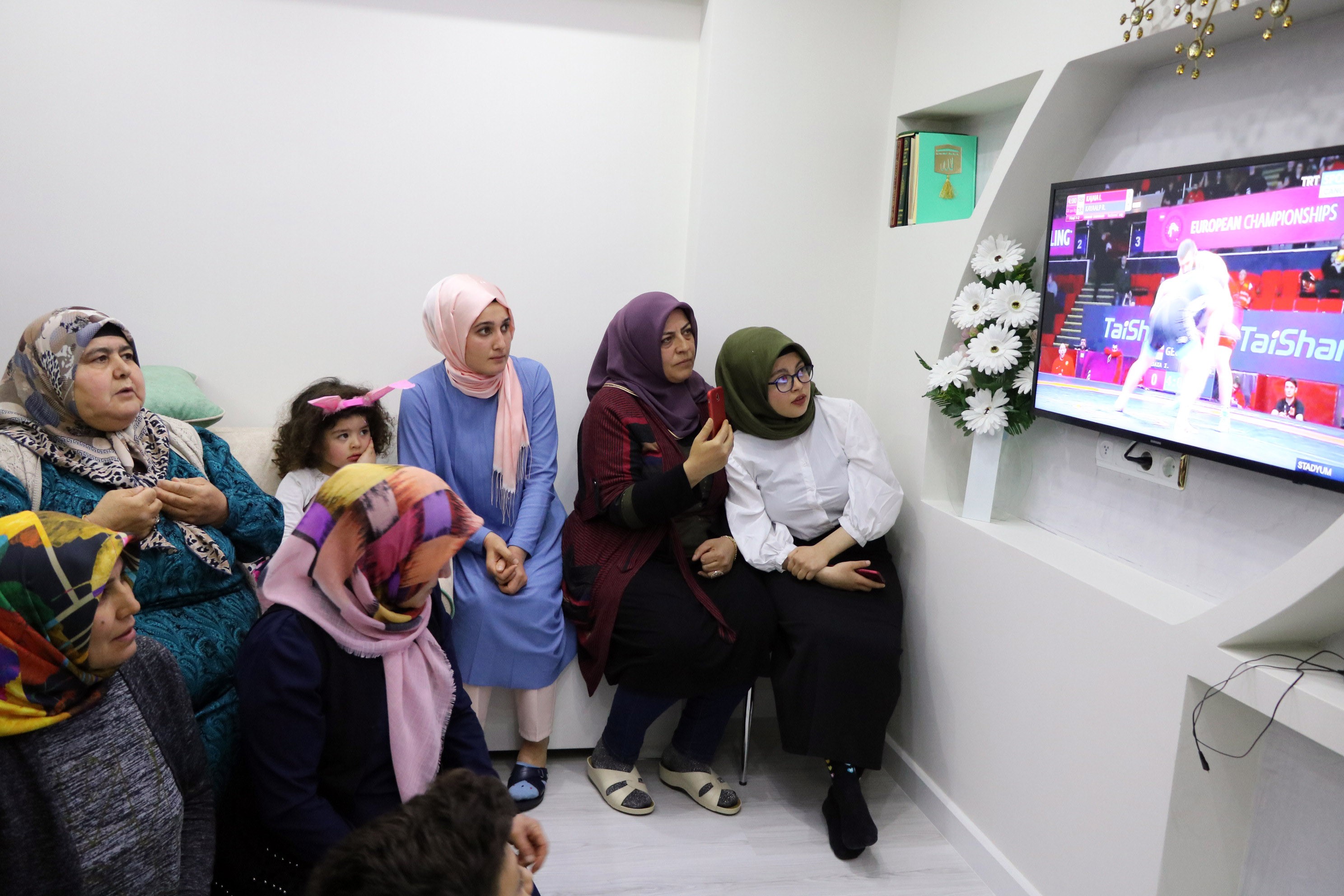 Romanya’nın Başkent’i Bükreş’te düzenlenen Avrupa Güreş Şampiyonası grekoromen stil 130