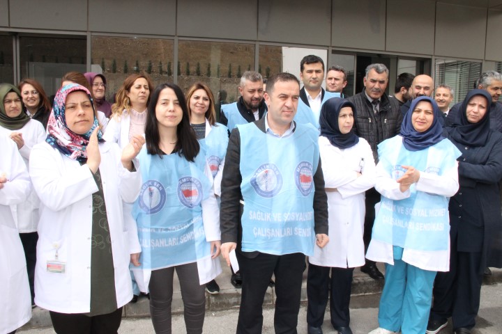 Sağlık-Sen Yozgat Şube Başkanı Atakan Erciyas, “Sağlık çalışanlarına yönelik şiddet