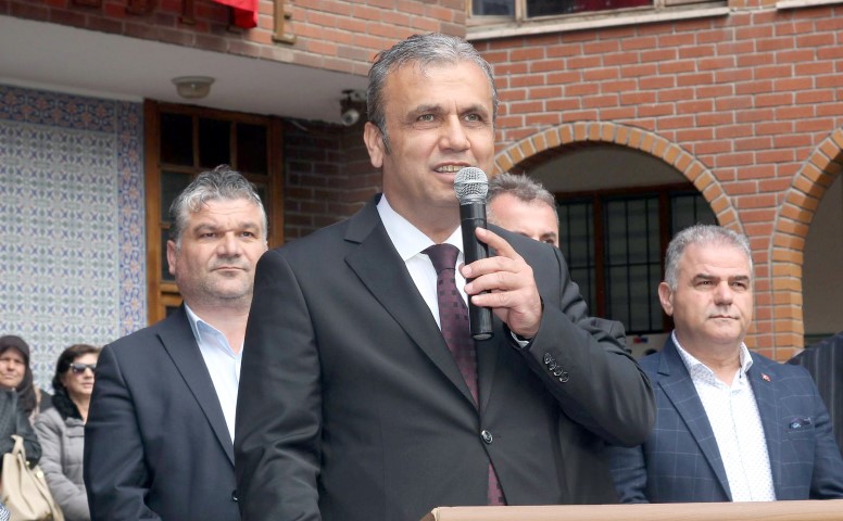AK Parti'den Bozkurt Belediye Başkanı seçilen Muammer Yanık görevine başladı.