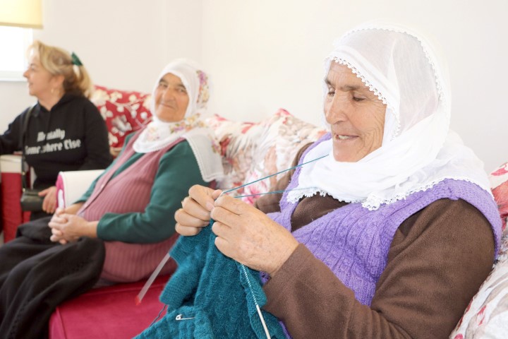Çayıralan ilçesinde ‘Sonbaharı Beklerken İlkbahara Kavuştum’ projesi kapsamında yaşlı ve