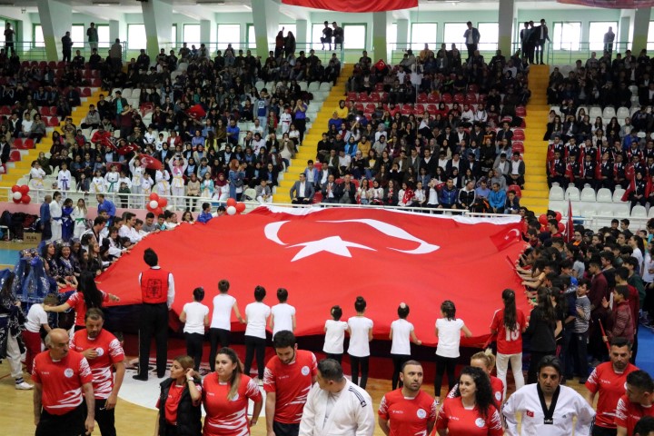 Yozgat’ta 19 Mayıs Atatürk’ü Anma, Gençlik ve Spor Bayramının 100.