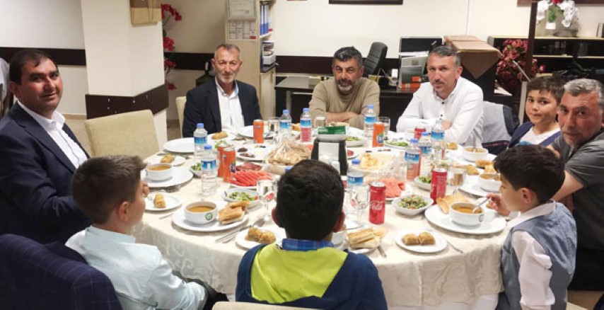 Boğazlıyan Ticaret Borsası Yönetim Kurulu Başkanı Harun Halıcı, üye ve