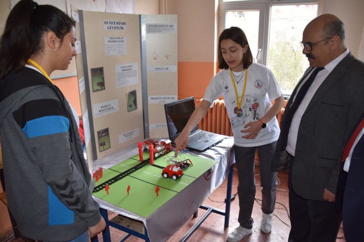 Yozgat Cumhuriyet Ortaokulu öğretmen ve öğrencileri tarafından düzenlenen TUBİTAK 4006