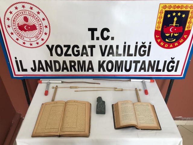 Yozgat'ın Sorgun ilçesi Çiğdemli Beldesi İncesu köyünde iki otomobilde tarihi