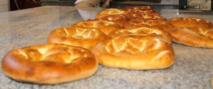 Yozgat’ta Fırıncılar, ramazanda iftar sofralarının gözdesi olan pide için hazırlıklarını