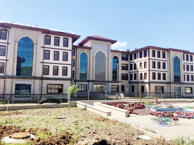 Yozgat’ta 2015 yılında temeli atılan ve 720 gün içinde tamamlanması