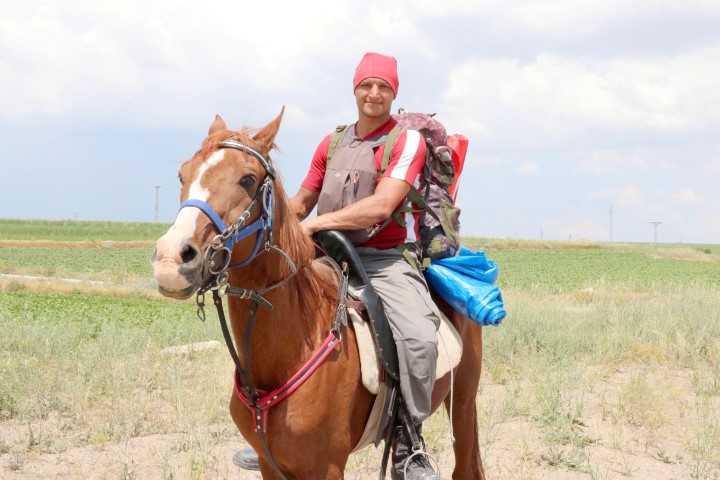 İzmir’in Buca ilçesinde kısa dönem er olarak yapacağı askerlik vazifesine
