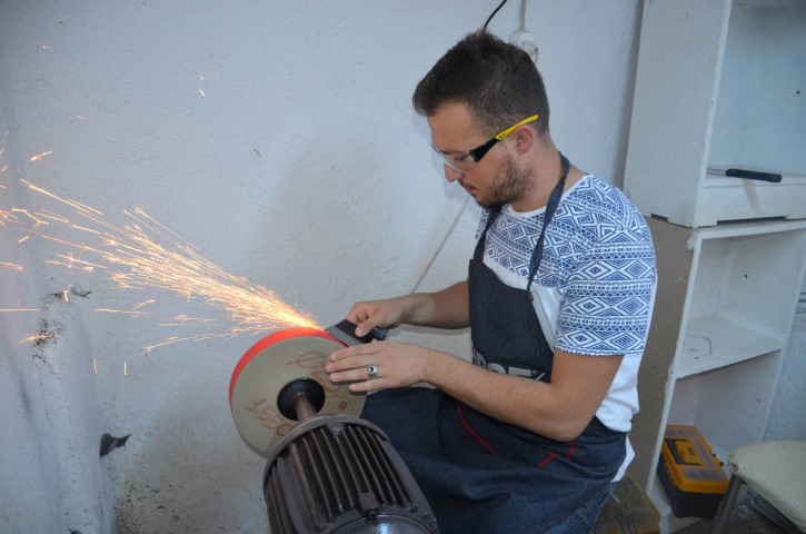 Yozgat’ta bıçakçılık mesleğinin 1940’lı yıllardan günümüze kadar gelmesini sağlayan Nurdoğdu