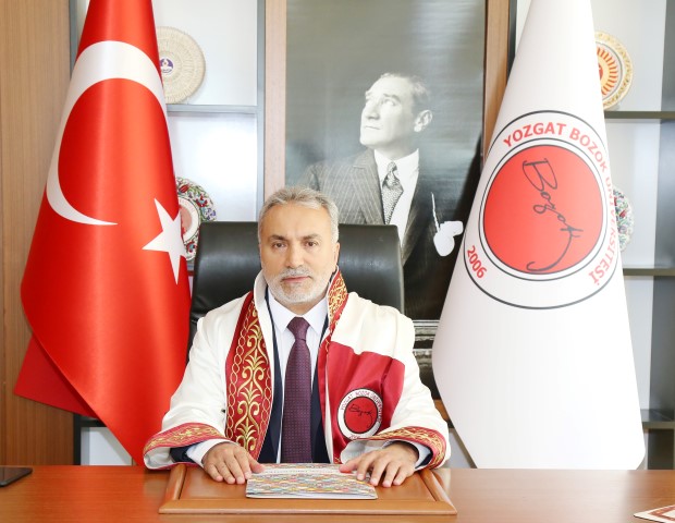 Yozgat Bozok Üniversitesi Rektörü Prof. Dr. Ahmet Karadağ, Vali Kadir