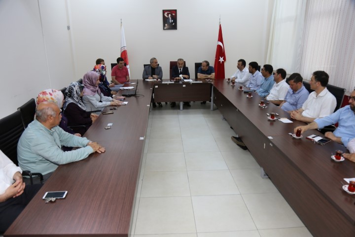 Bozok Üniversitesi Rektörü Prof. Dr. Ahmet Karadağ fakülte ziyaretlerini sürdürüyor.