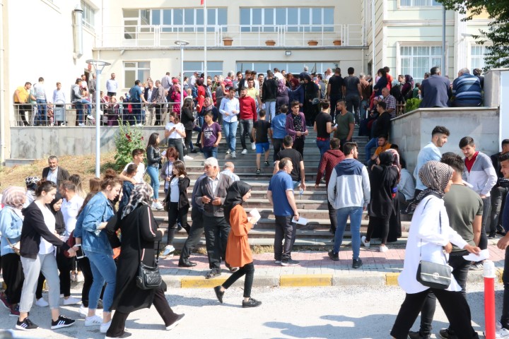 Ölçme, Seçme ve Yerleştirme Merkezi Başkanlığının (ÖSYM) düzenlediği Yükseköğretim Kurumlar