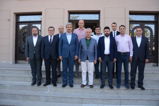 AK Parti İstanbul Milletvekili, Eski Genel Başkan Yardımcısı MKYK üyesi