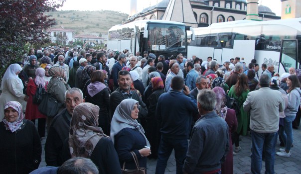 Hac ibadetini yerine getirmek üzere Yozgat'tan kutsal topraklara gidecek olan