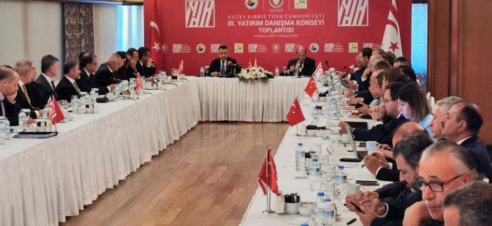 KKTC’ye giden Cumhurbaşkanı Yardımcısı Fuat Oktay Başbakan Ersin Tatar ile