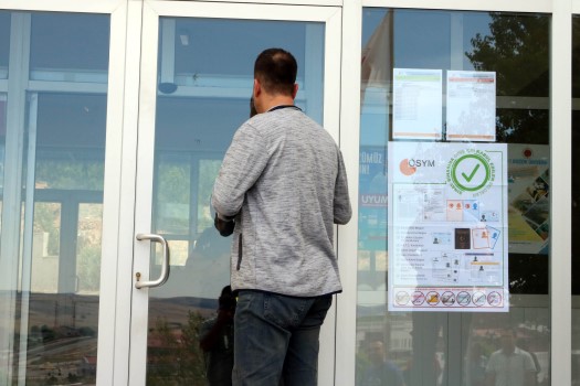 Kamu Personeli Seçme Sınavı (KPSS) Genel Yetenek-Genel Kültür Sınavı’nda kapıların