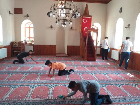 Yozgat Ülkü Ocakları İl Başkanlığı, sosyal sorumluluk projesi kapsamında başlattığı