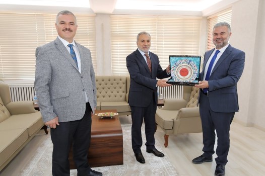 Tokat Gaziosmanpaşa Üniversitesi Rektörü Bünyamin Şahin, Bozok Üniversitesi ile iş