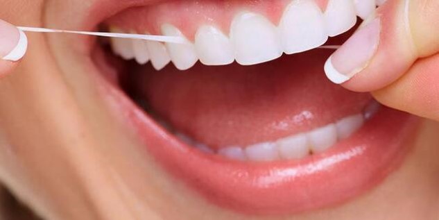 Uzmanlar, diş eti hastalıklarına dikkat edilmesi konusunda uyarılarda bulundu. 
