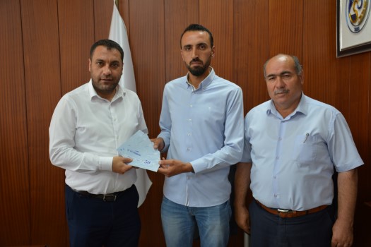 Sorun Belediyesi tarafından kurban bayramı öncesinde çocuklara hediye çeki verildi.
