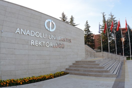 Anadolu Üniversitesi Açıköğretim, İktisat ve İşletme Fakültelerinde öğrenim gören öğrencilerin
