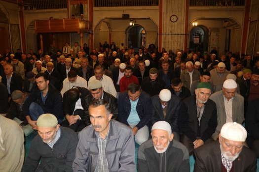 Yozgat’ta sabah namazı sonrası Barış Pınarı Harekatının zaferle sonuçlanması için