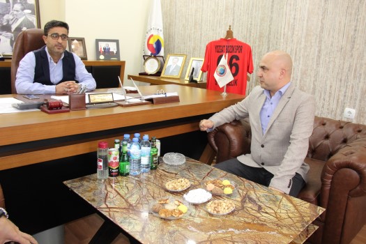 Yozgat Ticaret ve Sanayi Odası Başkanı Sinan Çelik ve dünyanın