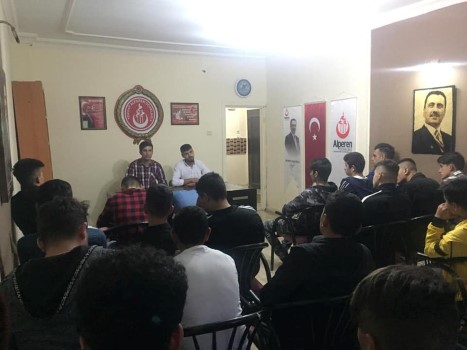 Yozgat Alperen Ocakları İl Başkanlığı her hafta düzenlediği eğitim seminerleri