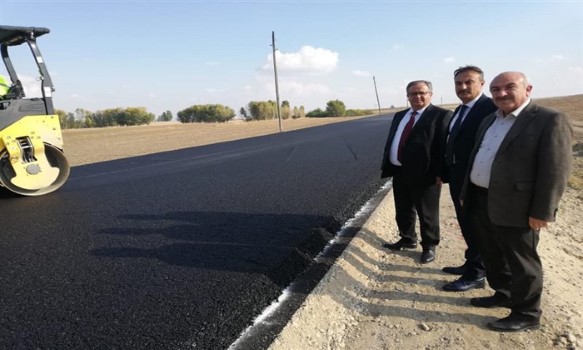 Yozgat İl Özel İdaresi tarafından grup köy yollarında BSK asfalt